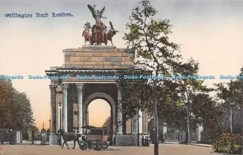 R272941 Wellington Arch London