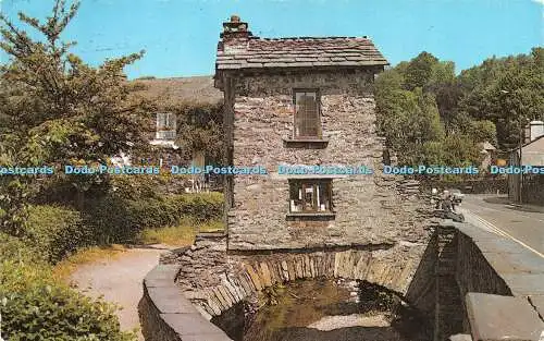 R271689 The Old Bridge House Ambleside Salmon 1982