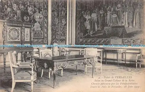 R274766 4 Palais de Versailles Salon ou Grand Cabinet de la Reine Chemin parcour