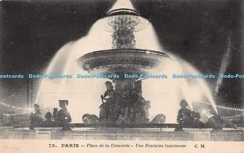 R269487 79 Paris Place de la Concorde Une Fontaine lumineuse C M