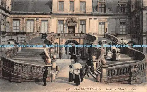 R274817 366 Fontainebleau Le Fer a Cheval LL