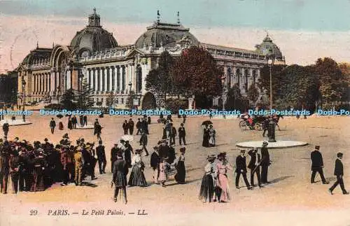 R275359 29 Paris Le Petit Palais LL Levy Fils 1920