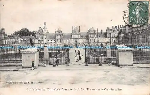 R275498 Collection Artistique L M 1 Palais de Fontainebleau La Grille dHonneur e