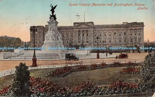 R282669 Queen Victoria Memorial und Buckingham Palace London Valentines Serie