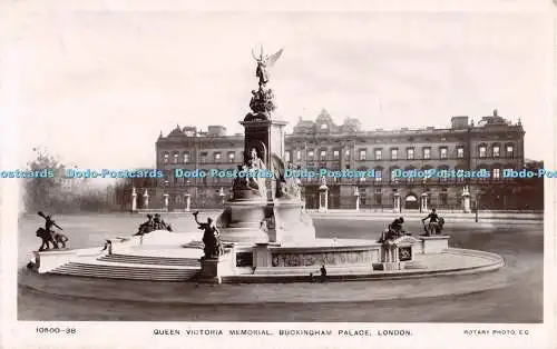 R279605 Buckingham Palace Queen Victoria Memorial Rotary Photographic Series