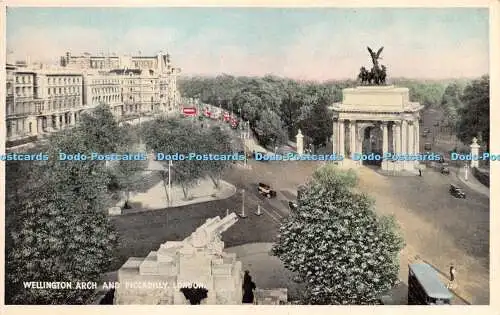 R281753 Wellington Arch and Piccadilly London 128