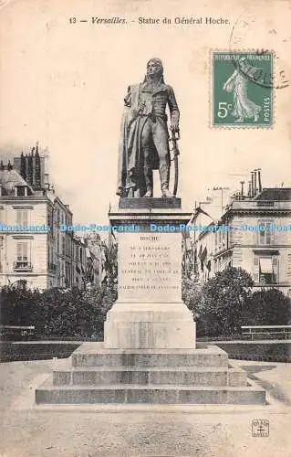 R285938 Versailles Statue du General Hoche Postkarte