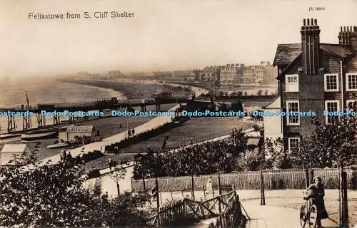 R290525 Felixstowe aus S Cliff Shelter JV 76800