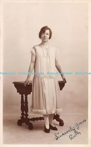 R289086 Frau Ruth alte Fotografie Postkarte Lacey