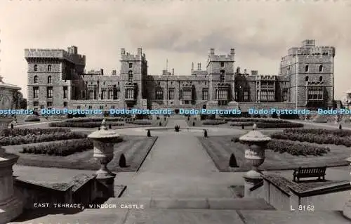 R289591 East Terrace Windsor Castle L8162 Valentines RP