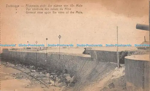 R292759 Zeebrugge Gesamtansicht der Ruinen des Maulwurfs Emile Joye