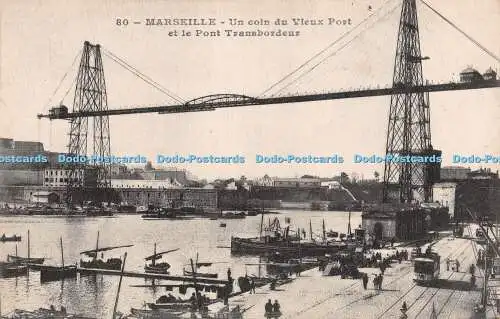 R292976 Marseille Un coin du Vieux Port et le Port Transbordeur