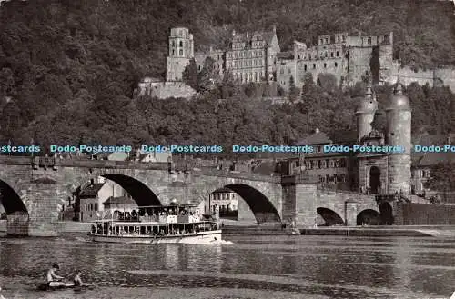 R292992 Heidelberg Alte Neckarbrücke und Schloss Edm v König 1957