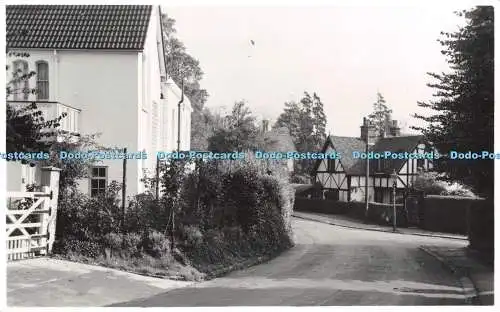 R296084 Nower Hill Pinner 31359 Hausstraße Postkarte