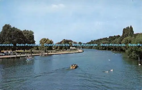 R293420 Thames Side Promenade Reading PT7211 Postkarte