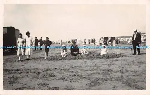 R296726 Menschen Kinder Sand alte Fotografie Postkarte Gevaert