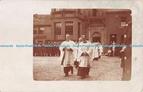 R297096 Pastoren Menschen alte Fotografie Postkarte