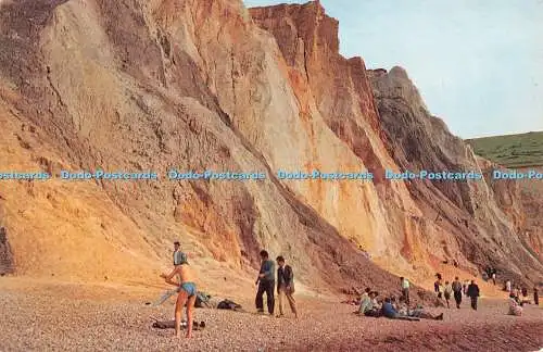 R302189 I o W The Coloured Cliffs Alum Bay W J Nigh Plastichrome