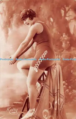 R304431 Ketty 162 Frau Badeanzug Made in France alte Fotografie Postkarte