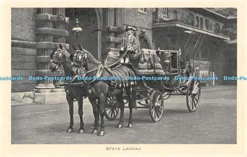 R308520 State Landau Horses Tuck The Royal News Buckingham Palace