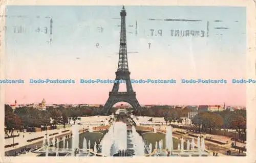 R305720 Paris La Tour Eiffel Speciale de la Tour Eiffel 1950