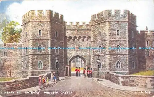 R306046 Windsor Castle Henry VIII Gateway Valentine Art Farbe Brian Gerald 1955