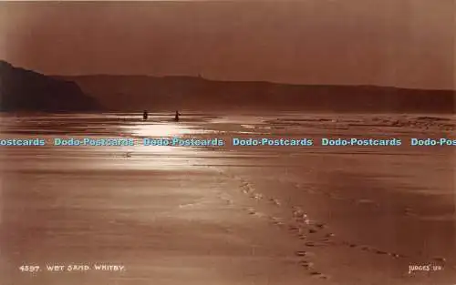 R311189 Whitby West Sand Judges 4597