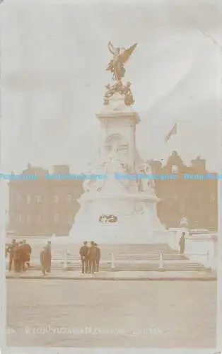 R311910 54 Queen Victoria Memorial London 1911