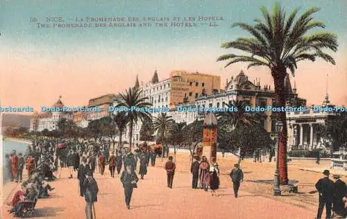 R314931 55 Nice La Promenade des Anglais et les Hotels The Promenade des Anglais