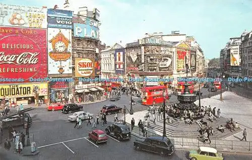 R318242 Piccadilly Circus London PT8025