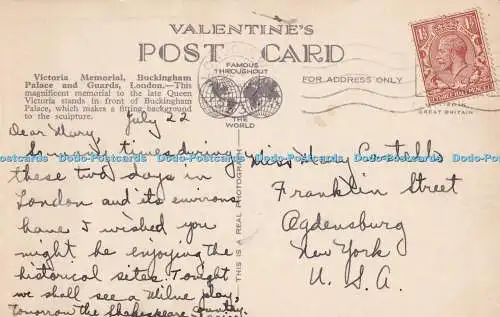 R319774 London Queen Victoria Memorial and Buckingham Palace Valentine J V 1933