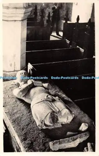 R323370 Abbild von Lord Nicholas de la Beche in Aldworth Church Berks RP