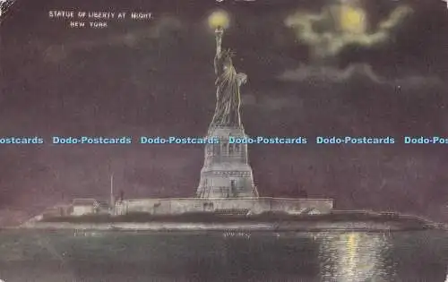 R323959 Freiheitsstatue bei Nacht New York Bedloes Island Erfolg Postkarte N