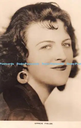 R322032 Gracie Fields Film Weekly Series 112