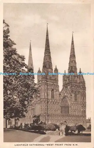 R322447 Lichfield Cathedral West Front von N W durch die Kameraserie