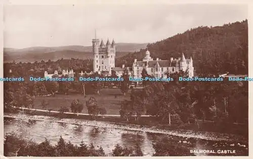 R325382 Balmoral Castle Caledonia Serie Postkarte