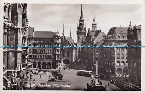 R325622 München Marienplatz Aufnahme mit Kranzplatte Ottmar Zieher RP