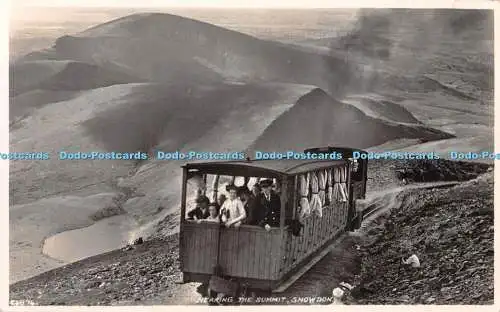 R327420 Snowdon in der Nähe des Gipfels RP Postkarte