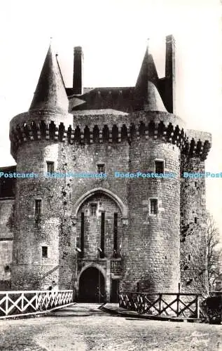 R328746 Les Iffs I et V 8 Le Chateau de Montmuran Le Pont Levis Foto A Donias R