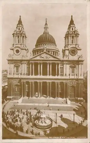 PC66528 St. Pauls Cathedral. London