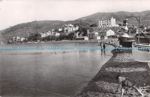 R330869 La Cote Vermeille Banyuls P O Vue d Ensemble et l Hotel Miramar Mar RP