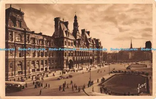 R329520 Paris En Flanant Hotel de Ville Town Hall d Art Yvon