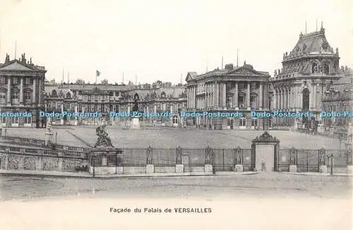 R331021 Fassade du Palais de Versailles Mme Moreau