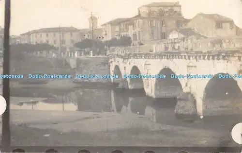 R329650 Seebrücke und Häuser Ferrania Postkarte