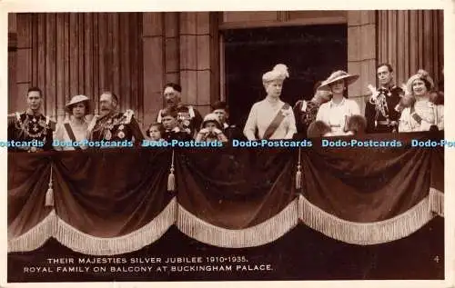 R339003 Ihre Majestäten Silber Jubiläum 1910 1935 Königliche Familie auf Balkon bei Buck