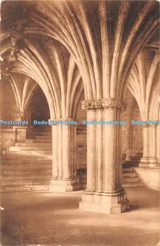 R337896 Glasgow Cathedral the Crypt W R and S zuverlässige Serie R More 1909