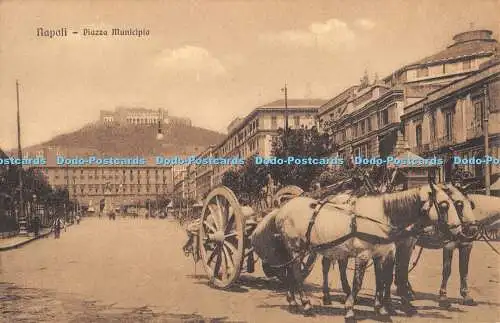 R341496 Napoli Piazza Municipia R Zedda Postkarte