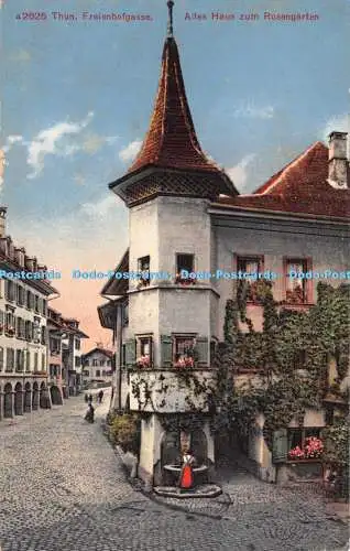 R343222 a 2625 Thun Freienhofgasse Altes Haus zum Rosengarten Fotoglob