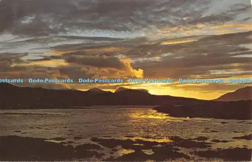 R343485 Sonnenuntergang über Broadford Isle of Skye PT36763 J B weiß Colourmaster Intern