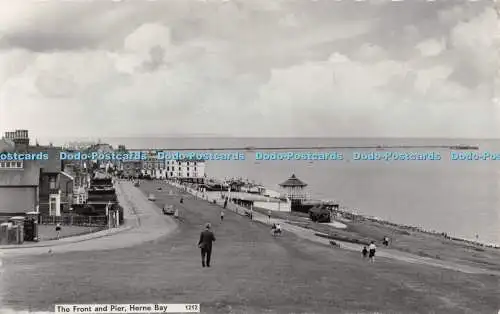 R347195 Herne Bay The Front and Pier A H and S Paragon Series RP